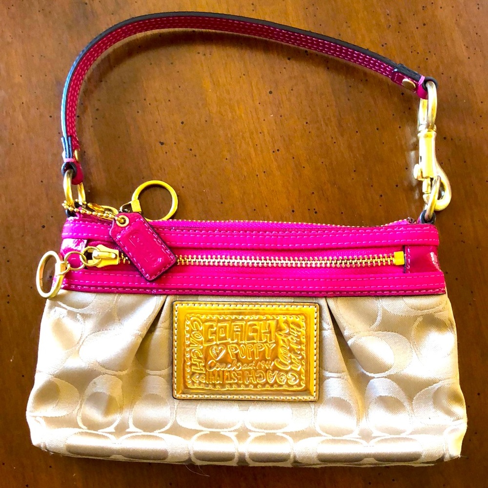 Coach Poppy Signature Convertible Wristlet